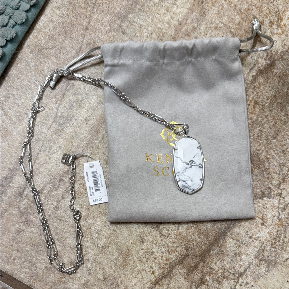 Brand new Kendra Scott Reid necklace!